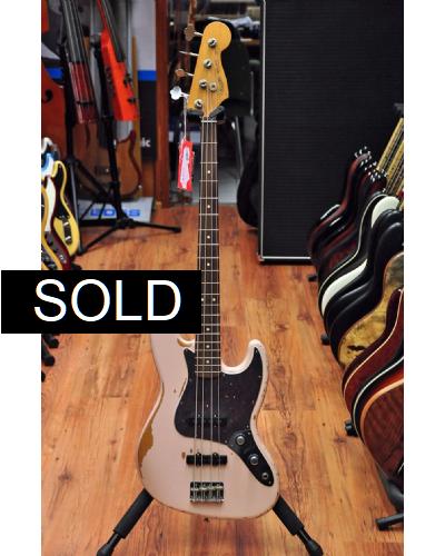 Fender Flea Signature Roadworn Jazzbass